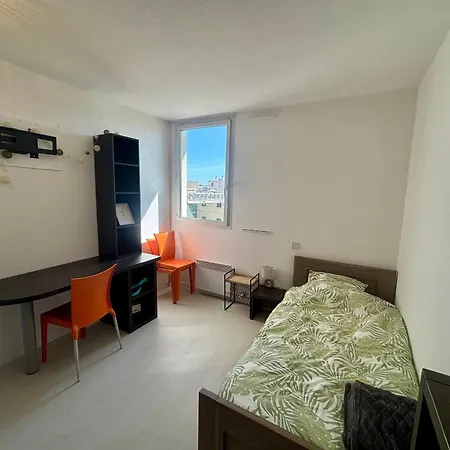 Διαμέρισμα Cosy En Avec Parking Prive *